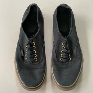 Authentic vans black with gum-sole. Us size 8.
